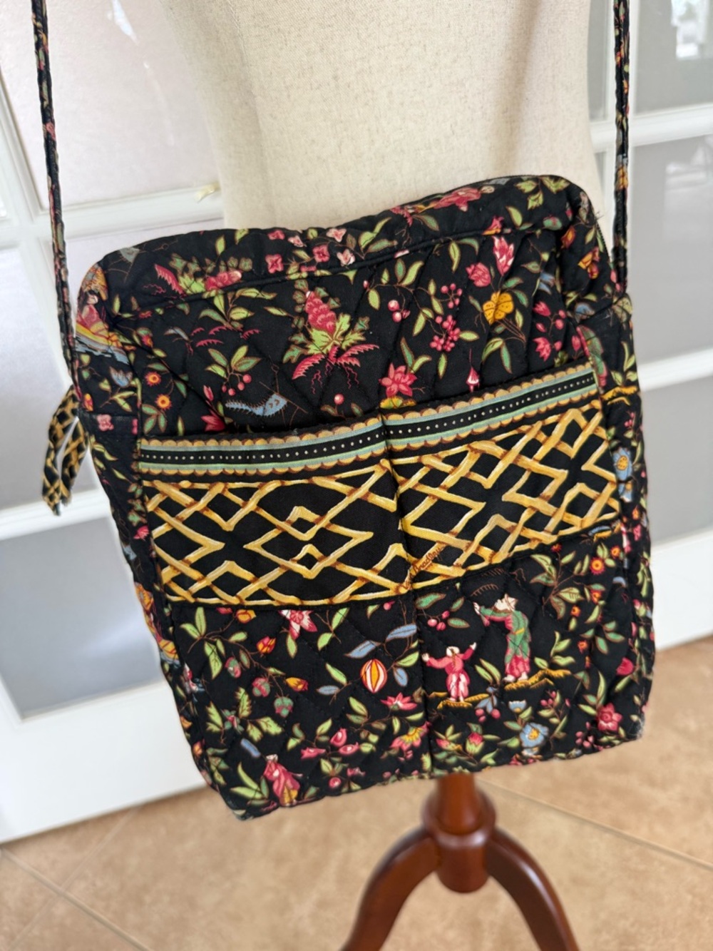 Vintage Vera Bradley Ming Crossbody Bag Retired Black Floral